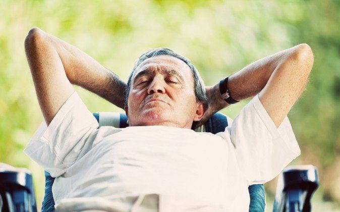 Why Older Adults Should Aim for 8 Hours of Sleep