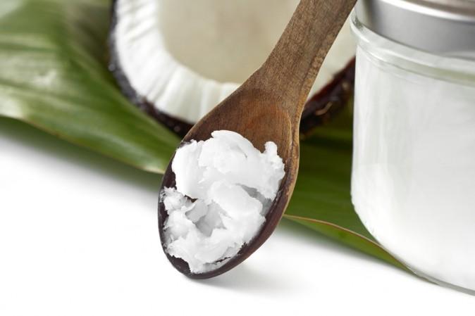 10 Powerful Uses for Coconut Oil (Infographic)