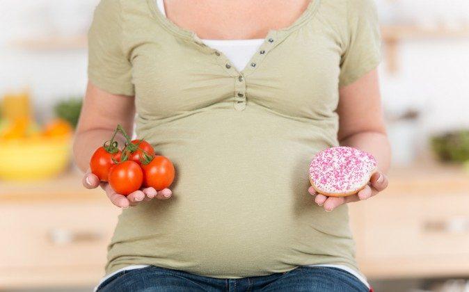 12 Ways to Curb Sugar Cravings During Pregnancy