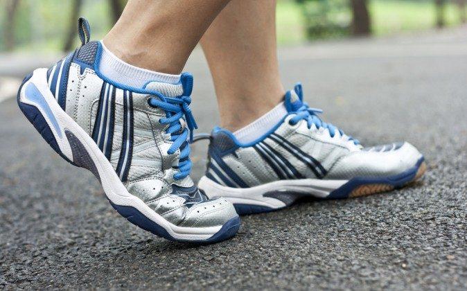 Daily Walks Can Treat Clogged Leg Arteries