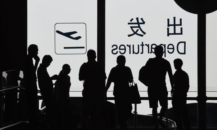 Abrupt Flight Cancellations Have Chinese Netizens Wondering