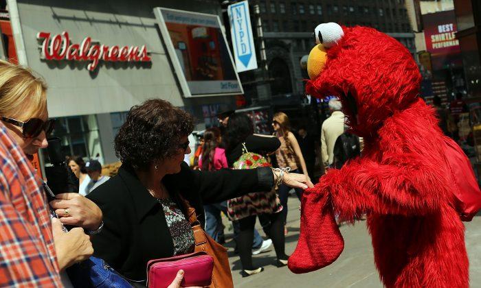 Times Square Costume Characters Target of Proposed Bill