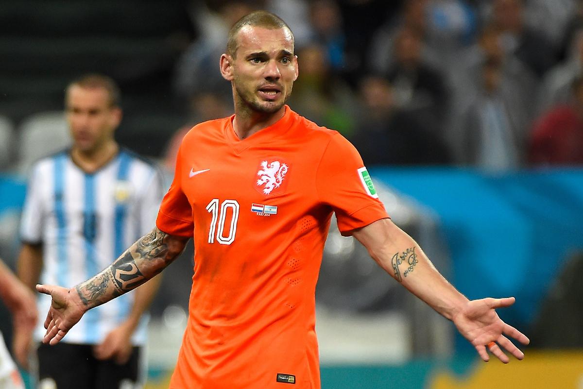 EPL Transfer News 2014: Wesley Sneijder to Manchester United, Arsenal Reject Loic Remy, Liverpool Target Alberto Moreno to Atletico?