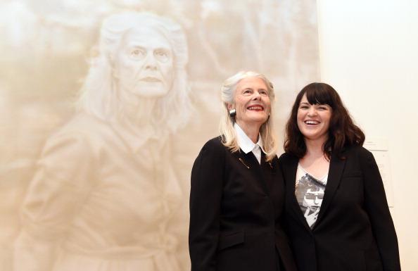 Fiona Lowry Wins Archibald for Portrait of Penny Seidler
