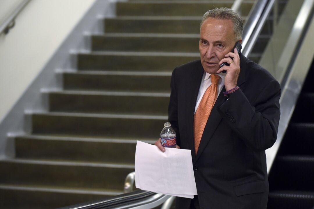 Senators Propose Plan to Cut Pet Drug Costs