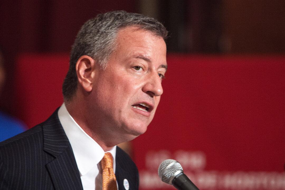 NY Mayor Bill de Blasio Comments on Riker’s Inmate Beatings Report
