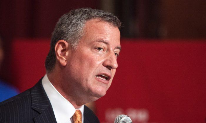 NY Mayor Bill de Blasio Comments on Riker’s Inmate Beatings Report