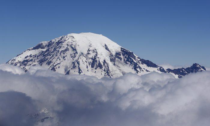Mount Rainier Eruption: Researchers Try to Predict When Volcano Will Erupt (+Map)