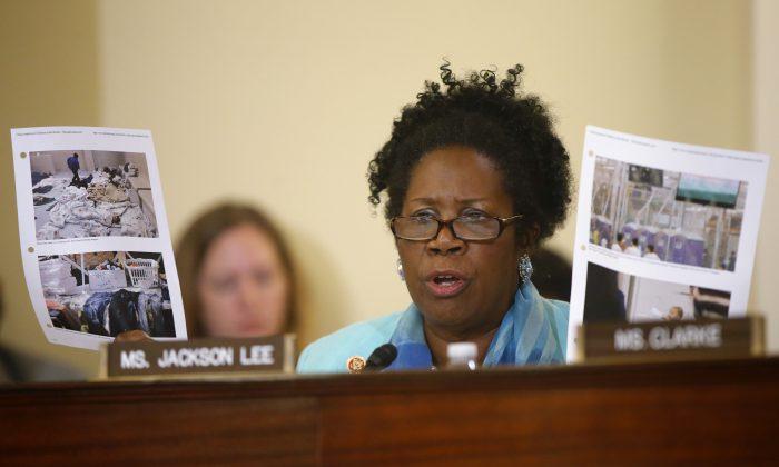 Sheila Jackson Lee Quotes: Texas Democrat Was Wrong About George Bush Impeachment Attempt (+Video)