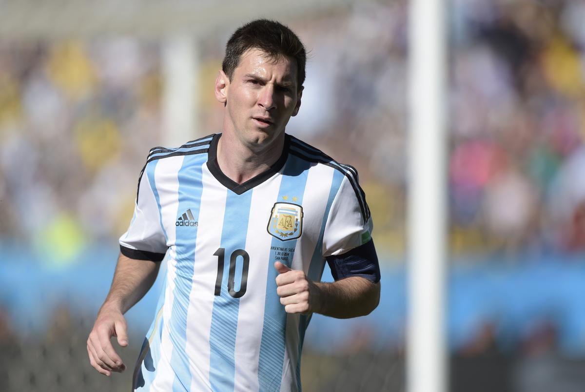 What is a No.10 in Soccer? Understanding the Football Midfield Role