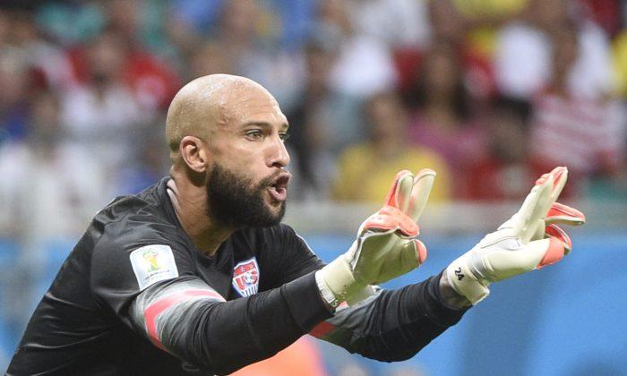 Things Tim Howard Could Save? Watch USA Goalkeeper Score Goal for Everton; Stop Chelsea, Belgium (+Video, Highlights)