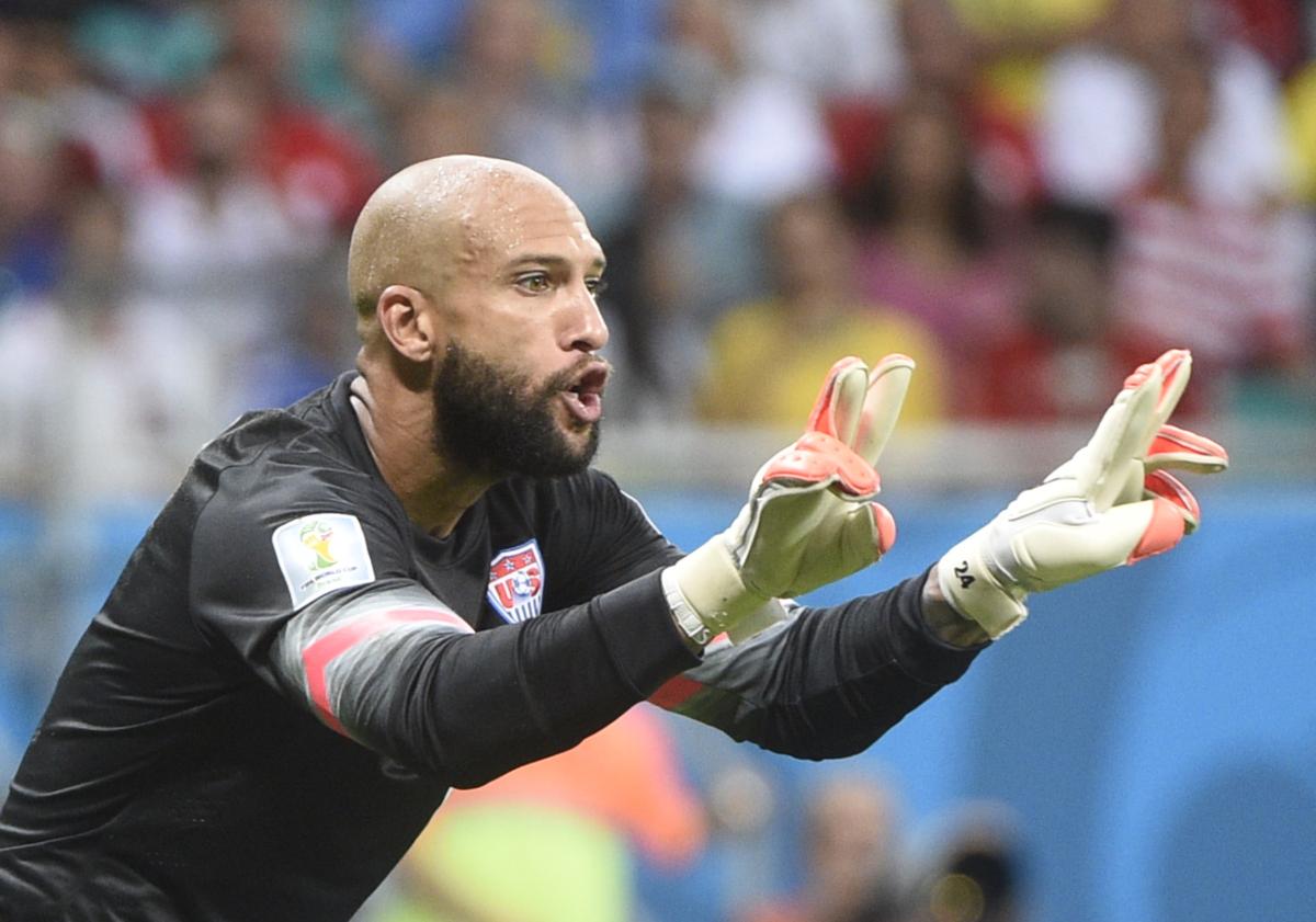 Things Tim Howard Could Save? Watch USA Goalkeeper Score Goal for Everton; Stop Chelsea, Belgium (+Video, Highlights)