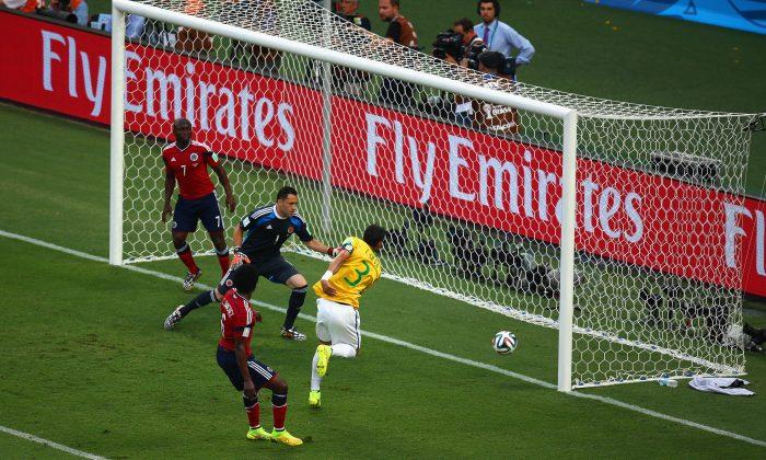 Thiago Silva Goal Video: Watch Brazil Captain Score Against Colombia Today