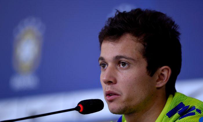 Bernard: Brazil Midfielder Won’t Discuss Transfer Possibilities While at World Cup 2014