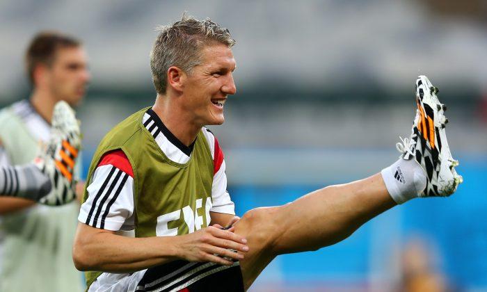 Bastian Schweinsteiger: FIFA 14 Review, Rating, Price, Potential, Bayern Munich Stats 2013/2014 (+Video)