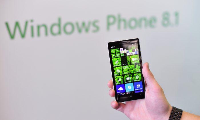 Lumia 830 Release Date: Photos Show Upcoming Nokia Phone Has Microsoft Mobile Branding (With Specs)