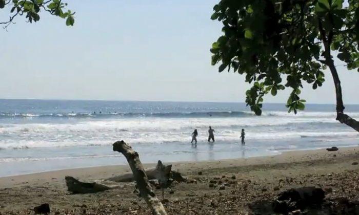 Visit Playa Hermosa Beach in Costa Rica (Video)