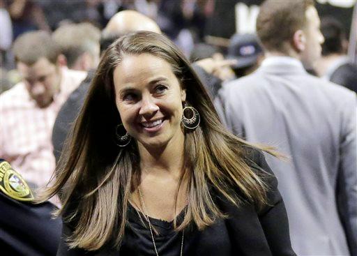 Becky Hammon Boyfriend, Salary, Russia: Information About New San Antonio Spurs Coach (+Photos)