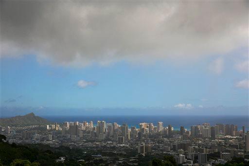 Hawaii News Now Reports That Hurricane Iselle Hits Big Island; Power Outages on Island, Maui