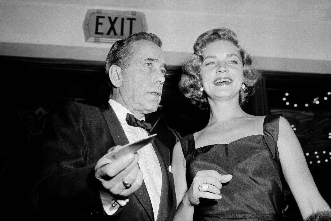 Lauren Bacall, Shimon Peres Cousins? Did They Meet? Random Story Pops Up Following Death