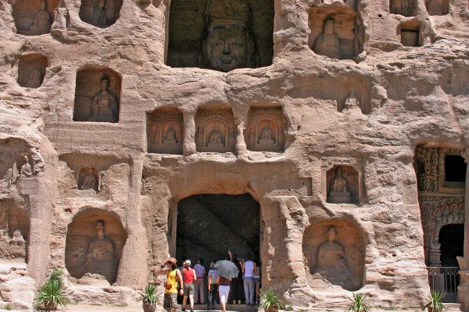 Rescuing the Ancient Buddhist Artifacts of the Yungang Grottoes