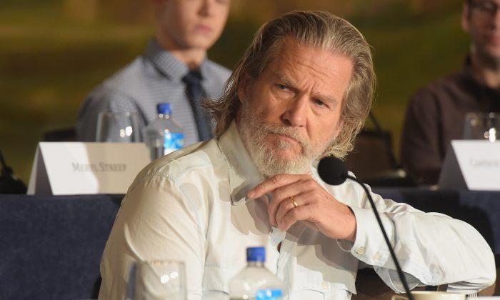 Jeff Bridges Says He’s ‘Rooting’ For Trump Following Election