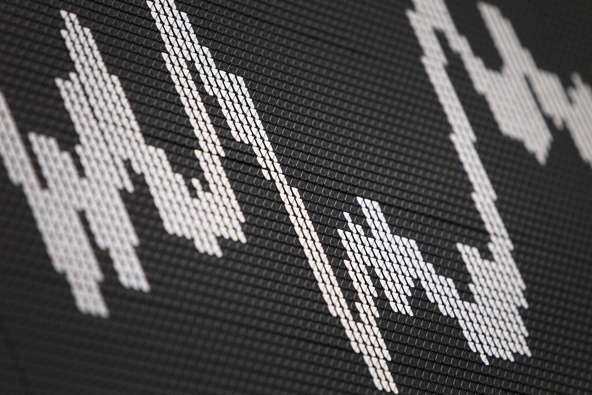 Geopolitics Hurting Germany, Investors Increase Caution