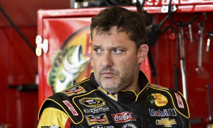 Tony Stewart Retires Hoax: ‘To Announce Retirement From Auto Racing After Accident That Kills Competing Driver’ NASCAR Article Isn’t Real