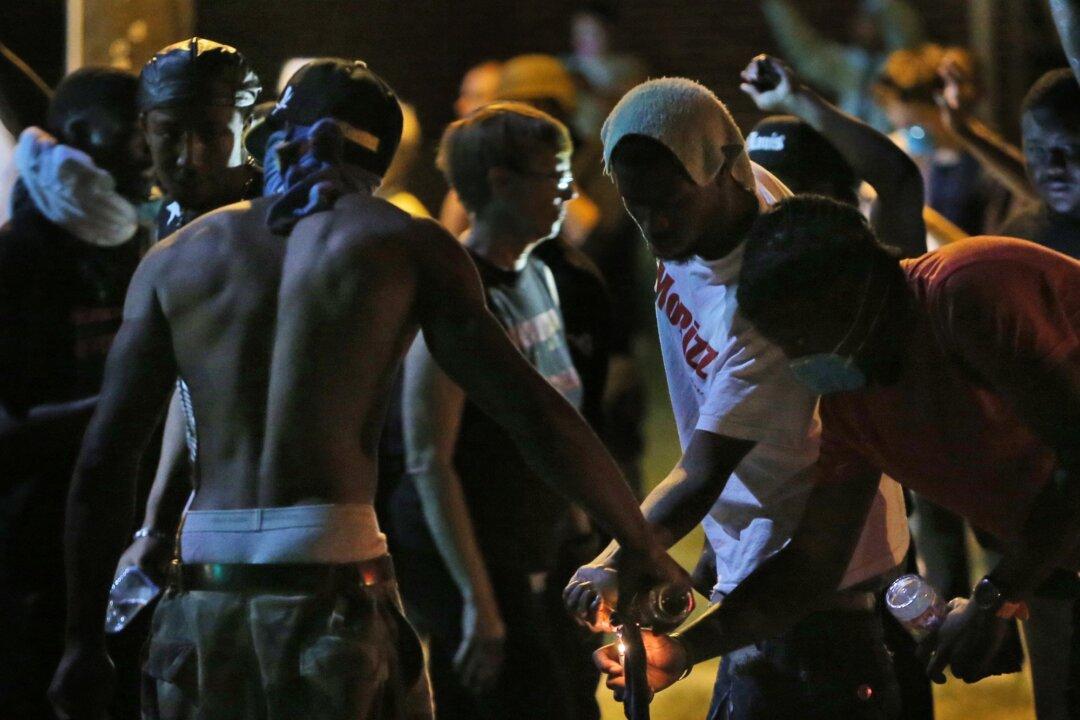 Ferguson Library Open Amid Protests; Obama and Missouri Gov. Issue Statements