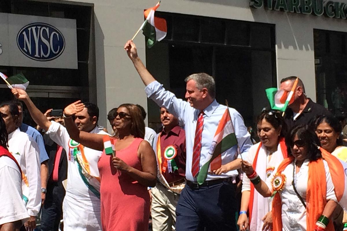 Mayor De Blasio Extends Hand to Indian, Pakistani Communities on Anniversary of Liberation