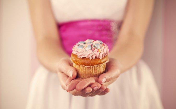 Your Gut Bacteria Want You to Eat a Cupcake