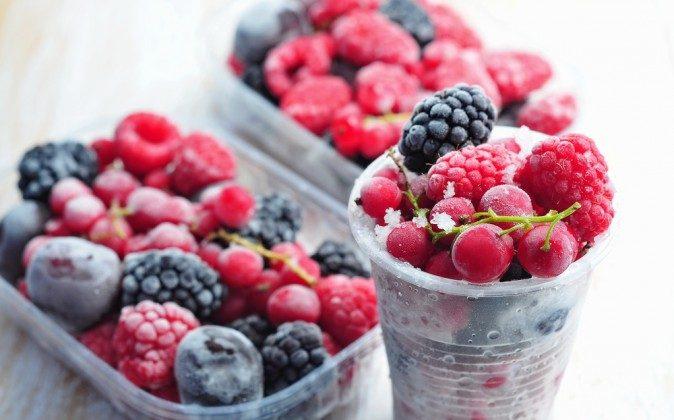 How to Freeze Summer Fruits 