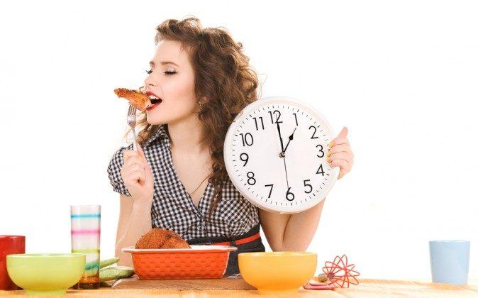 Feast, then Fast: Large Meals Healthier for Diabetics