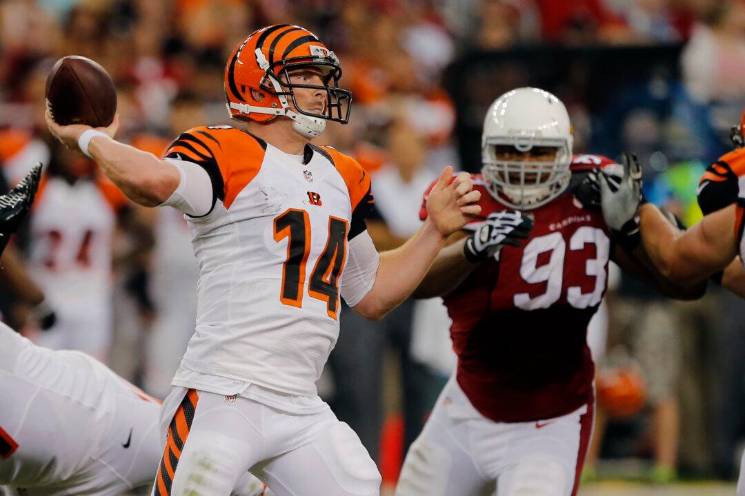 Calais Campbell Talks Mentoring Cardinals’ Young Stars: ‘No Point for Me to Die With All This Knowledge’