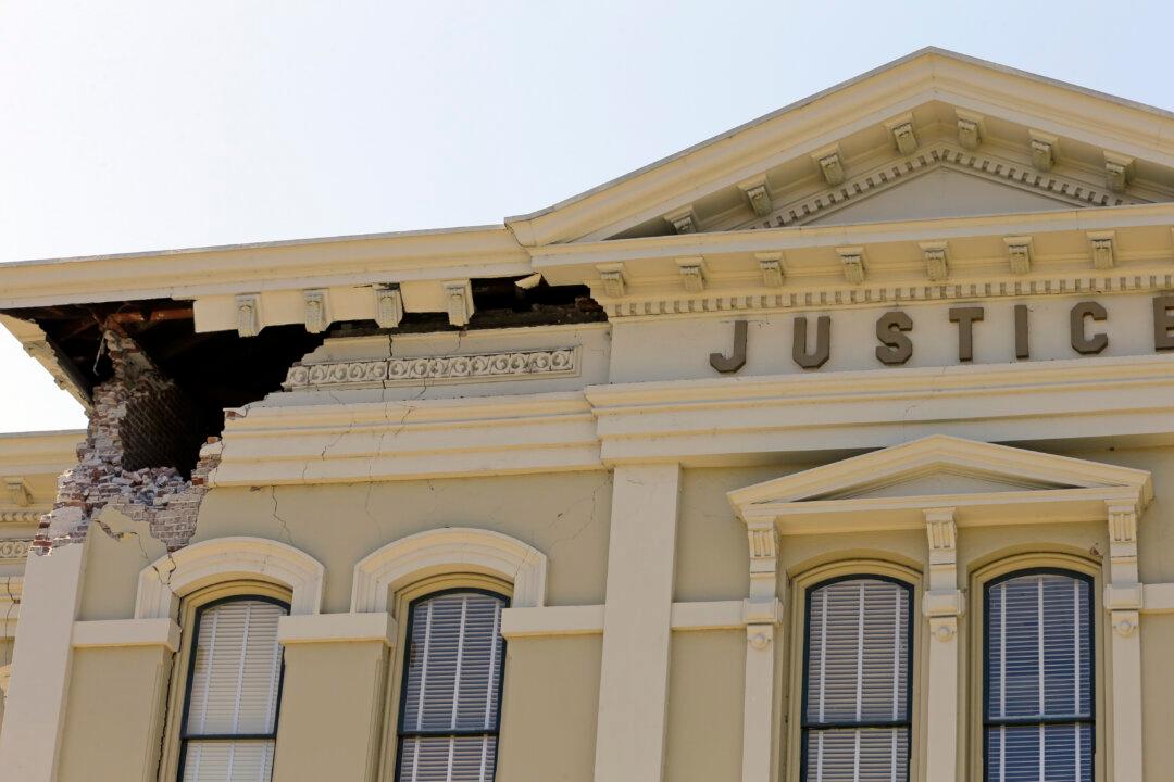 Drudge Report Focus: Even Bigger Earthquake Feared in California