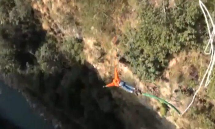 10 Scariest Places to Bungee Jump (Video)