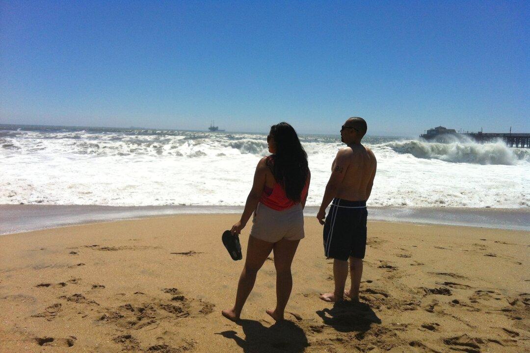 Hurricane Marie Brings Huge Swells to Southern California Beaches