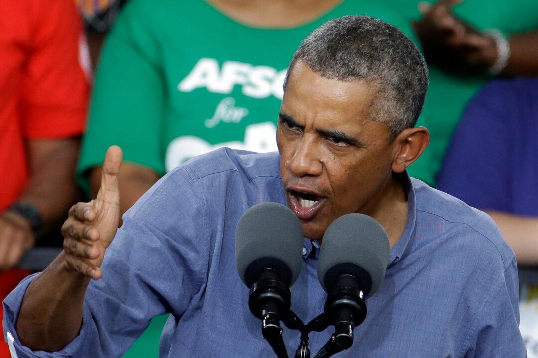 Billy and Karen Vaughn: Obama Should Resign, Parents of Slain SEAL Team 6 Members Say