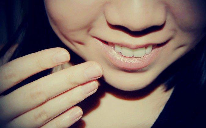 5 Science-Backed Reasons to Smile More