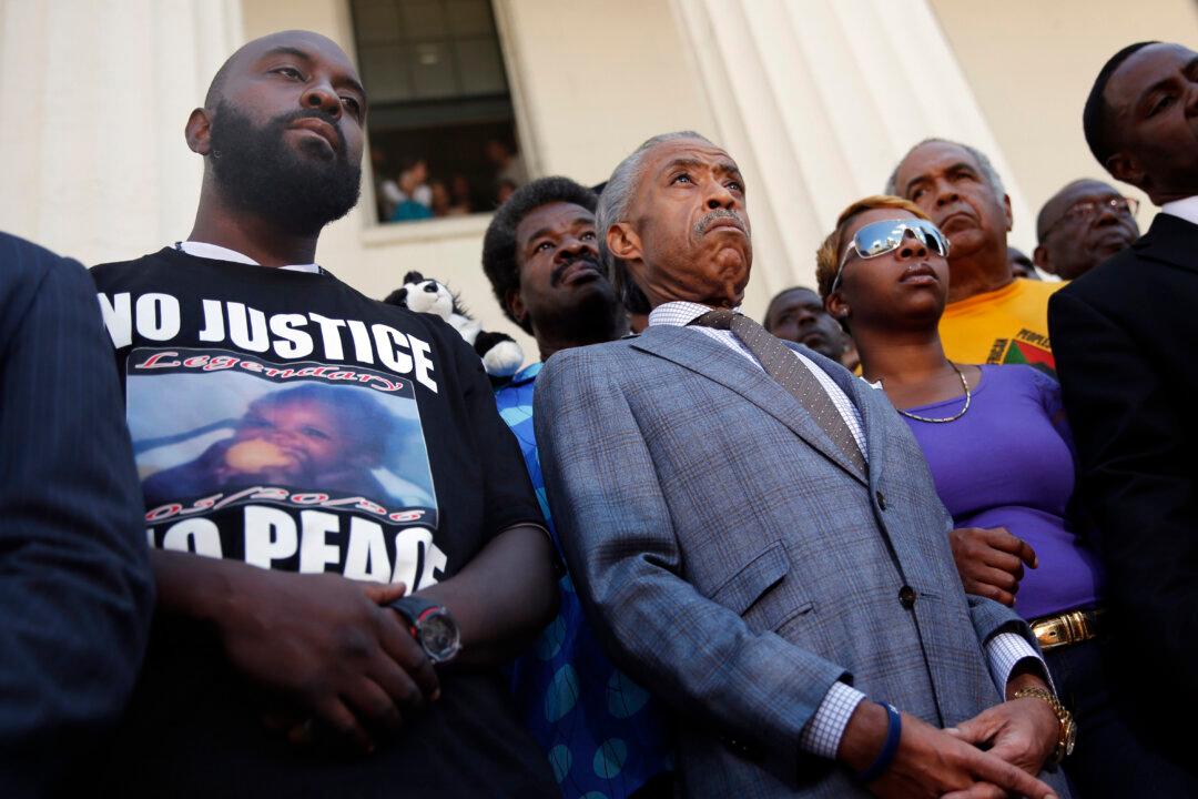 Darren Wilson Photo: That Picture of Man with a Broken Eye Socket is Fake