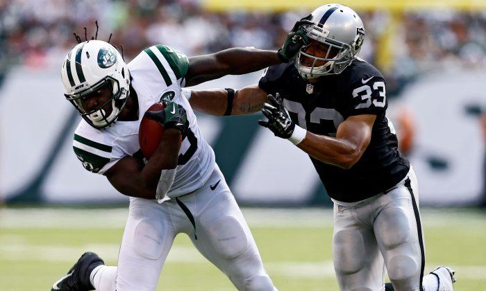 Jets Use High-Powered Rushing Attack To Start Season Off At 1-0