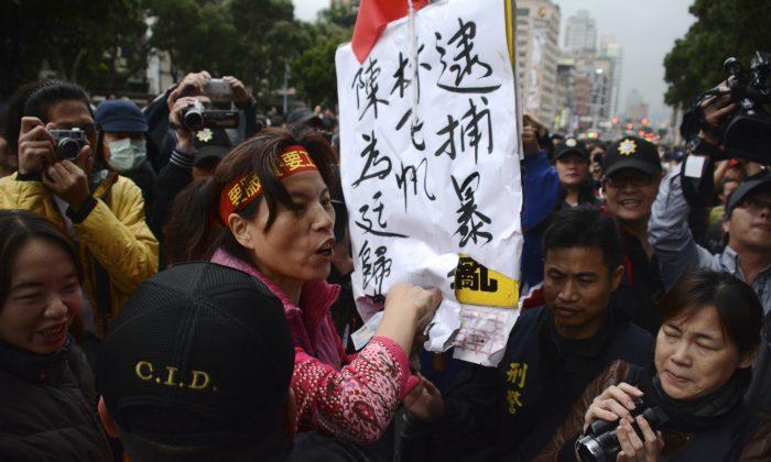 Cross-Strait Relations Bring Taiwan Thuggery