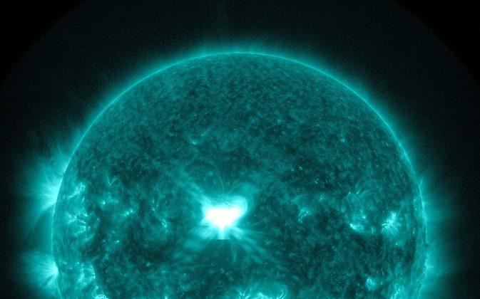 Solar Flare Activity 2014: ‘Significant’ CME Launches Solar Storm Toward Earth