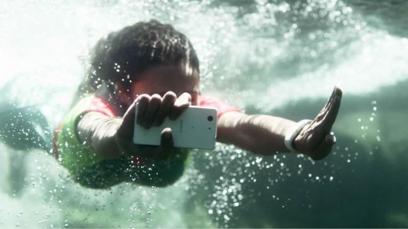 Sony Xperia Z3 Compact is the New Standard for Smaller Smartphones