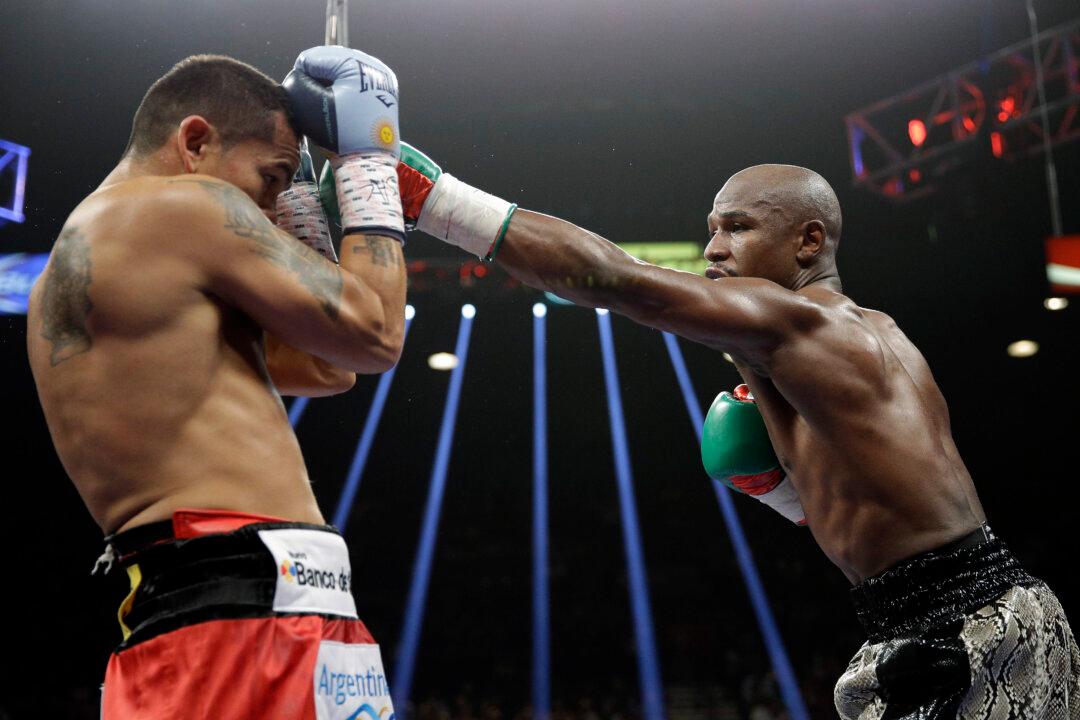 Floyd Mayweather Next Fight: Money Wants Manny Pacquiao Fight ‘Real Bad’