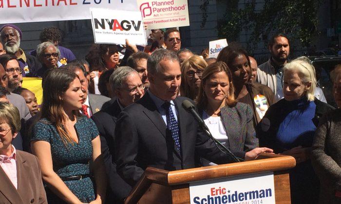 Schneiderman Kicks Off Campaign With Rally 