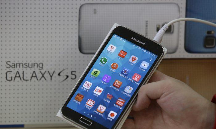 Samsung Android KitKat 4.4.4 Update Hitting Galaxy S5 Ahead of Voice Over LTE as Galaxy S4, Galaxy Tab 4 Get 4.4.2