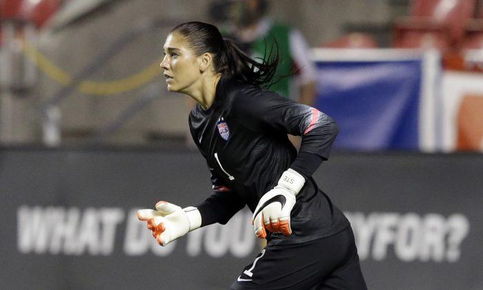 Hope Solo, Lake Bell: Graphic Photos of Soccer Player and Actress Leaked Online
