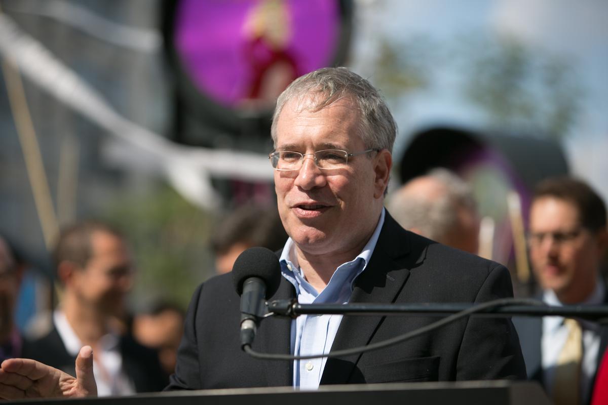 Stringer Drafts Plan for ‘Green’ City Bonds