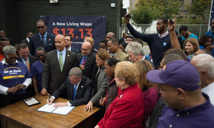 New York City Mayor Increases Minimum Wage for Workers in City-Subsidized Developments